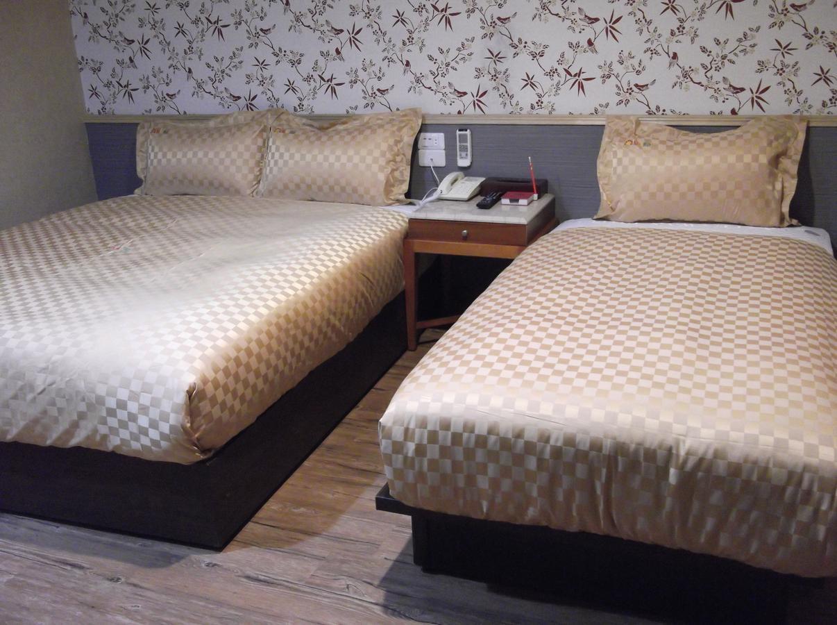 Bin Cheng Hotel Yilan Exterior photo