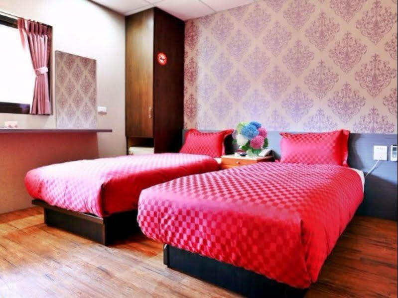 Bin Cheng Hotel Yilan Exterior photo